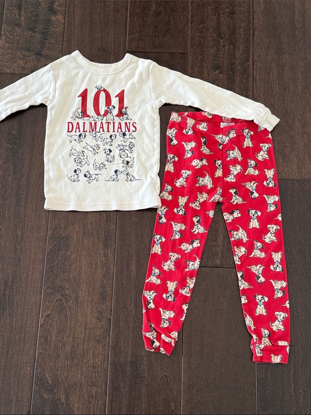 Gap Kids Gender Neutral Disney 101 Dalmatians Red & White Pajama Set